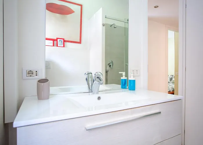 Apartment Comfortable In A Strategic Position Rom